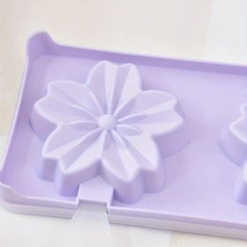 Set Of 2 Cherry Blossom Plastic Popsicle Mold With 2 Ice Cream Sticks (Color: Purple Sakura)